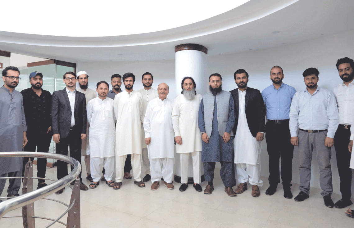 Mustasam-Akhtar-Abbasi---About-Me-Image-4