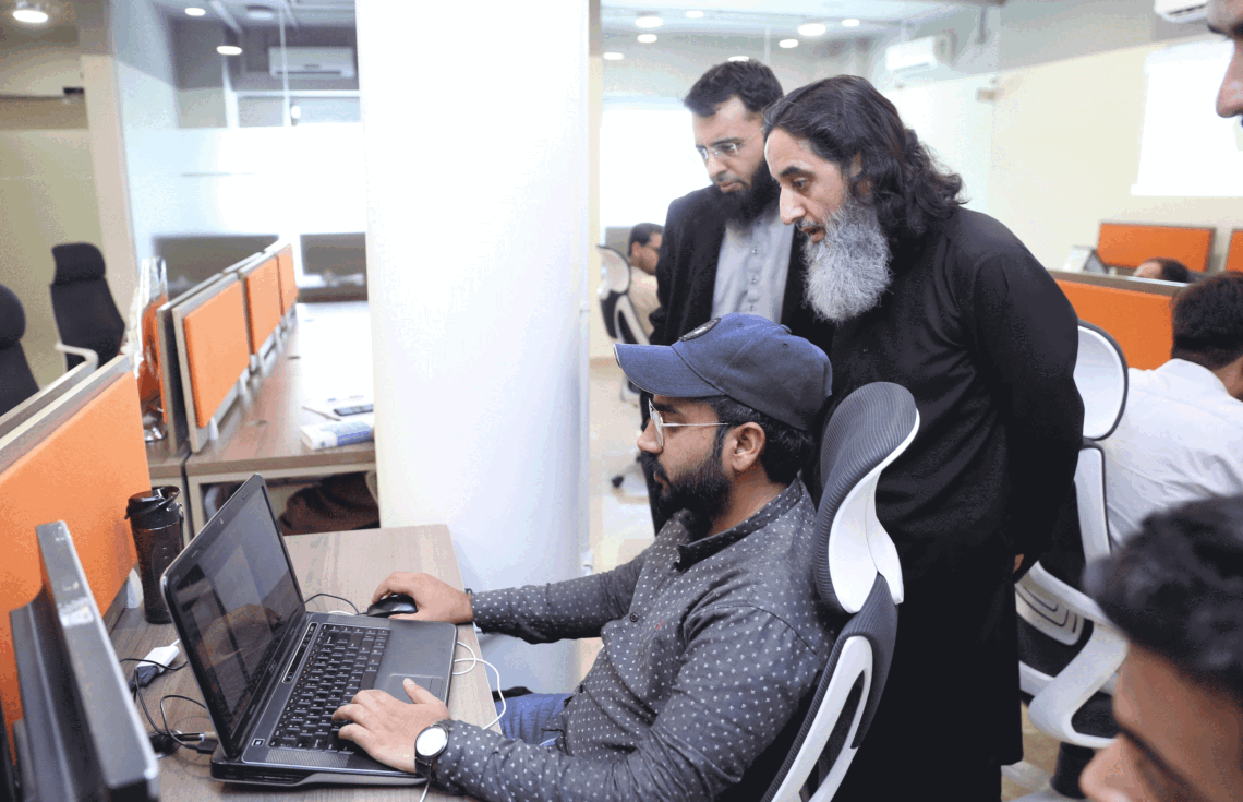 Mustasam-Akhtar-Abbasi---About-Me-Image-5